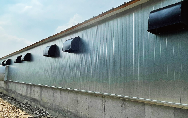 EMPEROR PENGUIN ENT.CO.,LTD. CASE - Farrowing House