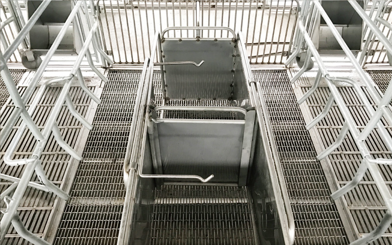 金榮鐵工廠 / 詮懋實業有限公司 分娩舍工程-實績案例